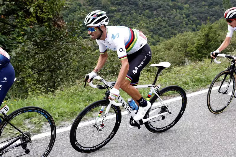 Valverde Struggles to Hold Second Place at Vuelta a España
