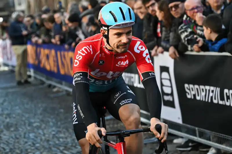 Victor Campenaerts to Join Visma Lease-a-Bike in 2025 with Tour de France in Mind