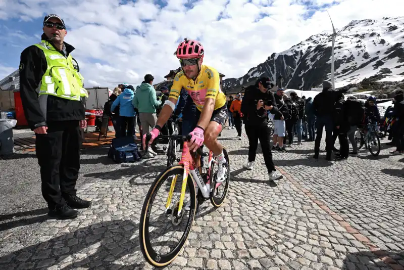Richard Calapaz and Alberto Bettiol Abandon Tour de Suisse, but "Our Goal is the Tour de France